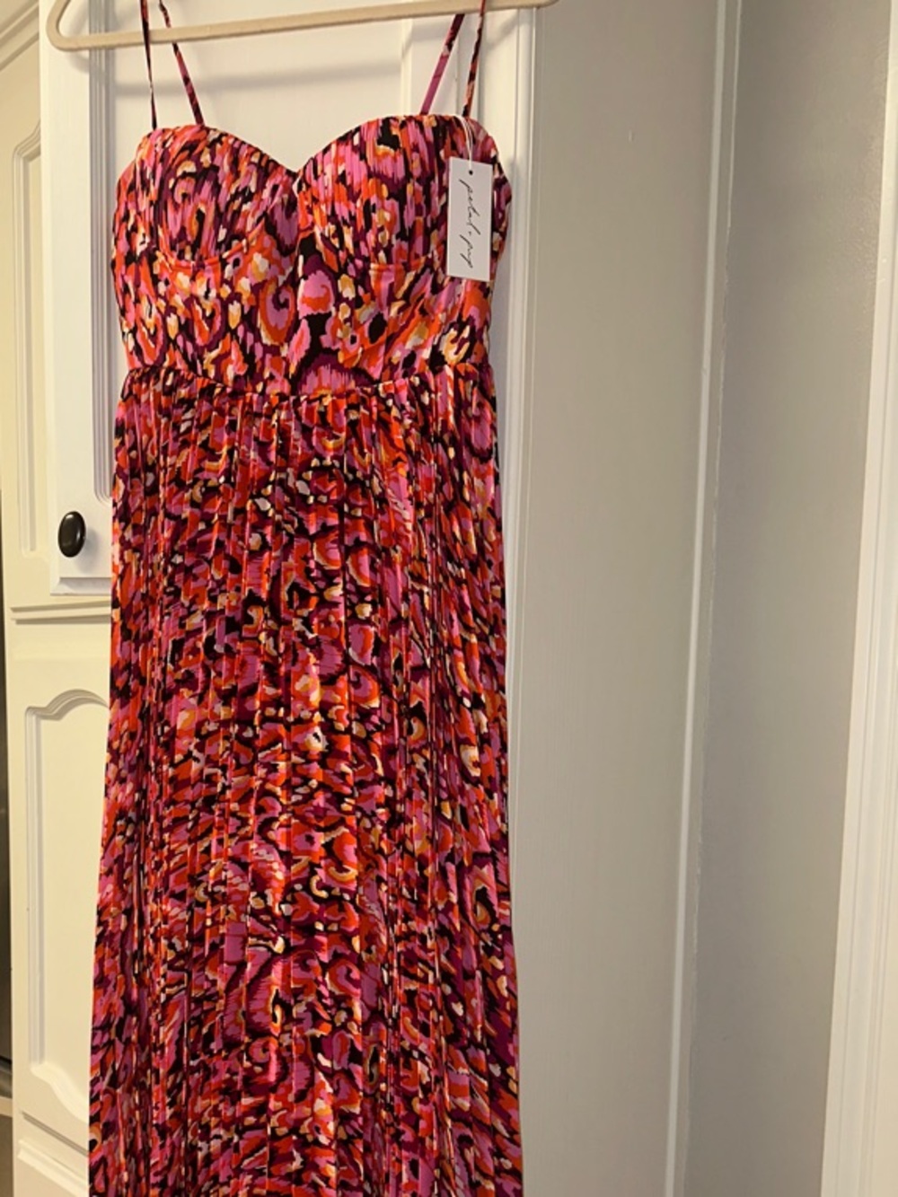 Petal & Pup Pink Red/orange/purple Floral Pleated Maxi Dress size S - Picture 5 of 6